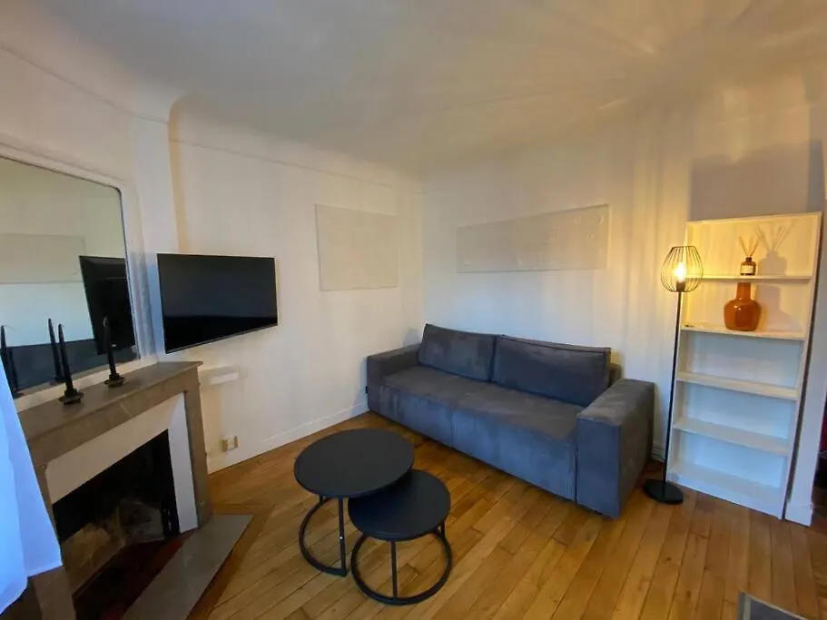 Apartment Central Typical Parisian Studio