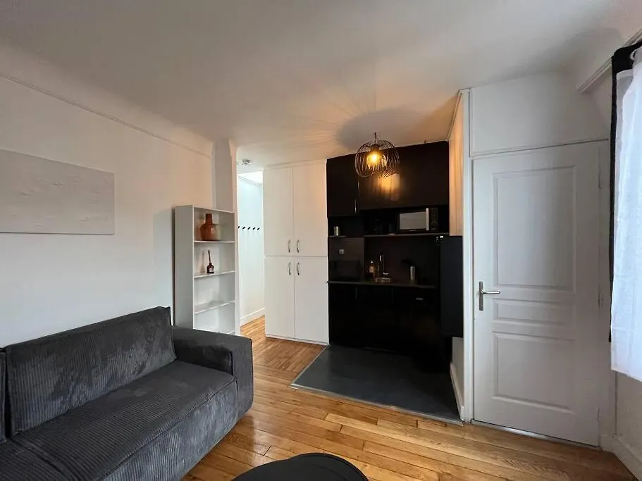 Apartment Central Typical Parisian Studio