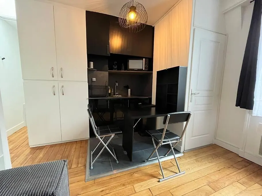 Apartment Central Typical Parisian Studio France